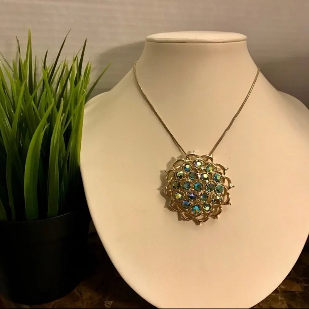 Sara Cov Coventry Rhinestone Brooch Pendant